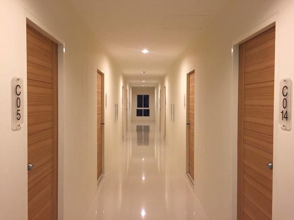 Oyo 306 Paradise Park Laemchabang ศรีราชา ภายนอก รูปภาพ