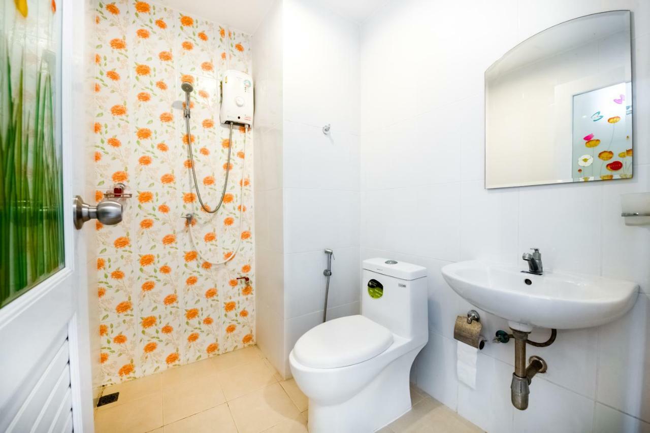 Oyo 306 Paradise Park Laemchabang ศรีราชา ภายนอก รูปภาพ